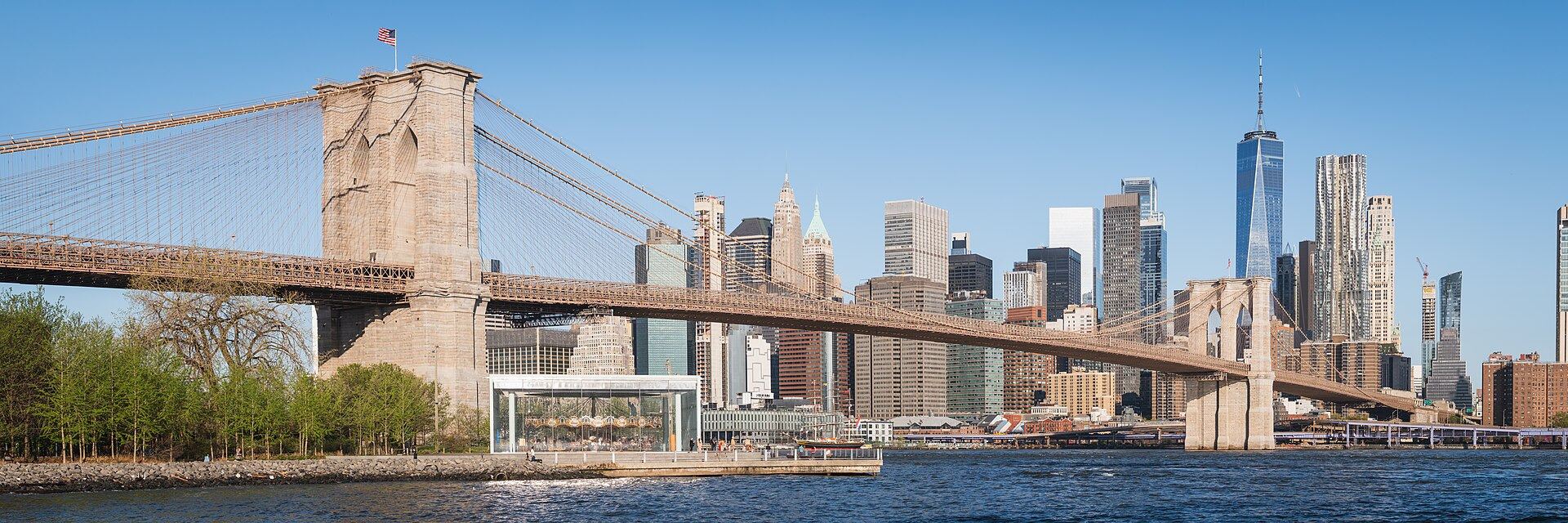 Brooklyn Bridge and Lower Manhattan skyline in New York City